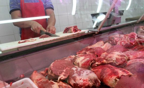 “Esto es un regalo de fin de año, la carne no bajó”