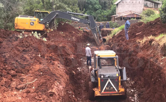 Cientos de vecinos padecen la falta de agua y la CELO no encuentra dónde esta la falla