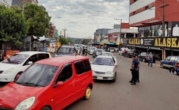 Cruces ilegales en el puente: incautan coches para determinar si se usan para el contrabando